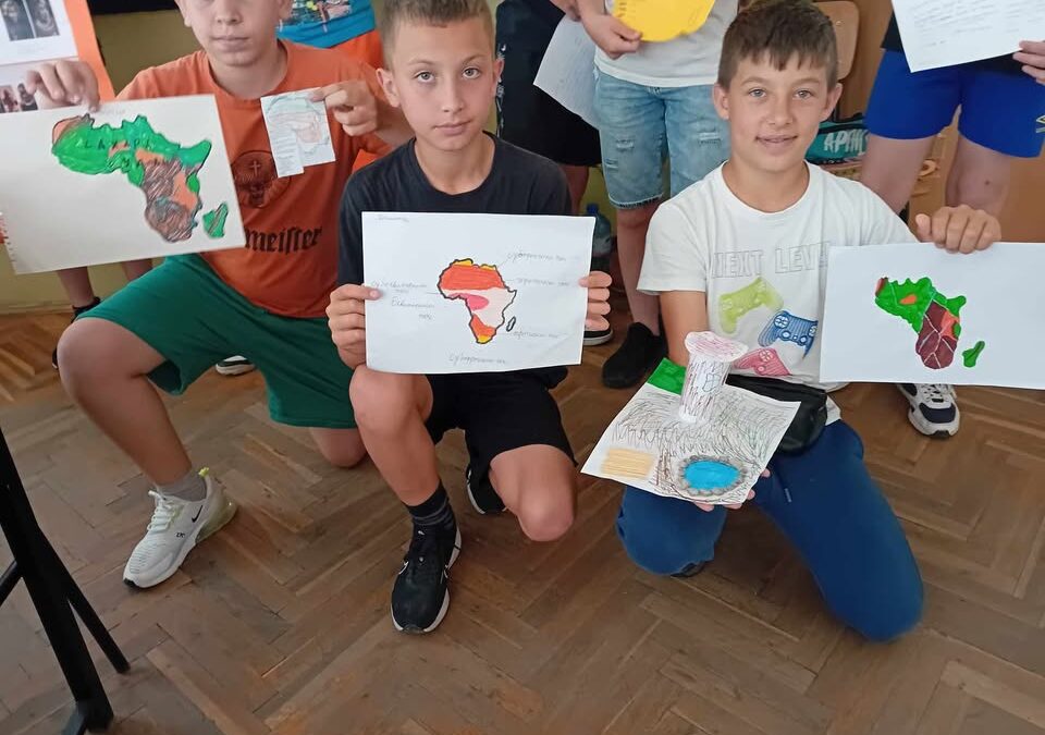 🌍 АФРИКА – КОНТИНЕНТЪТ НА ПРИРОДНИТЕ ЧУДЕСА И КУЛТУРНОТО РАЗНООБРАЗИЕ 🌍
Учениците от 5.клас представиха своя проект по география, посветен на…